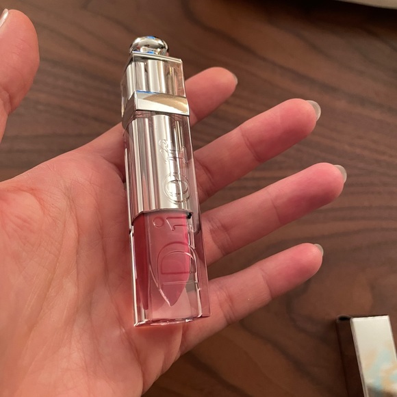 Dior addict fluid lipstick 689 vertigo - Picture 4 of 4